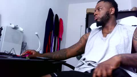 Snapshot of iam_hotbbc chatting on November 2025 02:56:02 AM Mr H Independent model online show from November 2025 02:56:02 AM