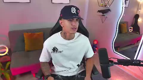 Light online show from July 2026 01:52:01 AM