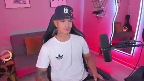 Light online show from July 2026 02:31:02 AM