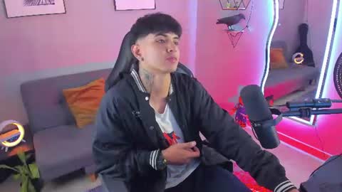 Light online show from July 2026 12:54:01 AM