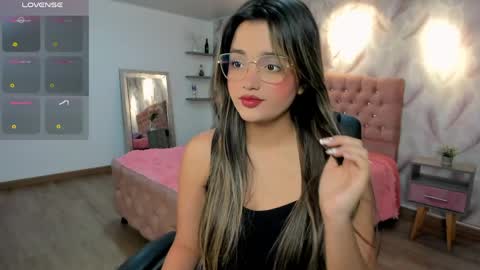 iam_lina online show from April 2026 01:31:01 PM