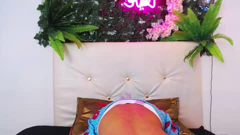 iam_lukas__ online show from October 2025 04:56:02 AM