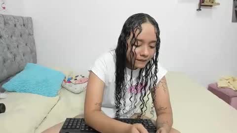 Snapshot of iam_mai chatting on December 2025 02:05:01 AM iam_mai online show from December 2025 02:05:01 AM