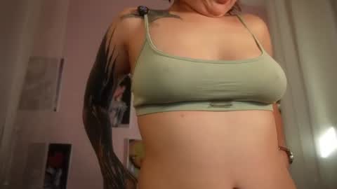 Meg  online show from July 2026 05:32:01 AM