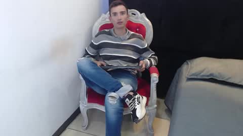 Snapshot of iam_smith_ chatting on January 2026 12:10:02 PM Iam Smith online show from January 2026 12:10:02 PM