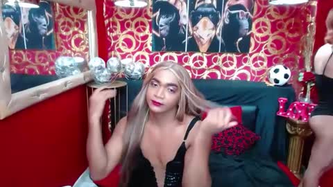 iam_smithh online show from January 2025 09:25:02 PM