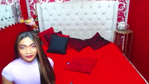 iam_smithh online show from March 2025 04:30:02 PM