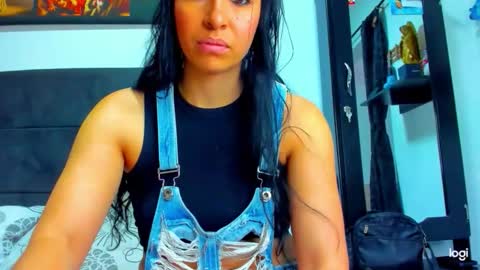 Snapshot of iam_your_fantasy chatting on November 2025 10:09:02 PM iam_your_fantasy online show from November 2025 10:09:02 PM