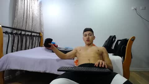 Snapshot of iam_yourbabyprincess_xd chatting on February 2025 06:39:01 AM iam_yourbabyprincess_xd online show from February 2025 06:39:01 AM