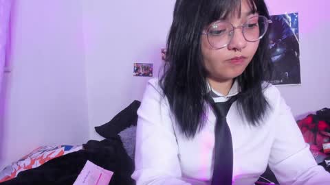 Snapshot of iam_zoechan chatting on December 2024 09:35:01 AM Zoe 3 online show from December 2024 09:35:01 AM