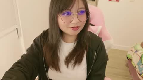 Zoe 3 online show from July 2026 09:50:02 PM