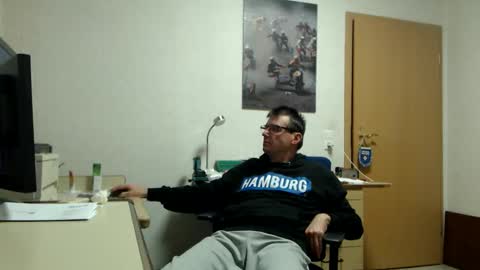 iamachim online show from November 2025 06:30:02 PM