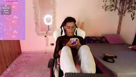 iamandrey_ online show from May 2026 06:57:01 PM