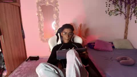 iamandrey_ online show from June 2026 12:14:01 AM