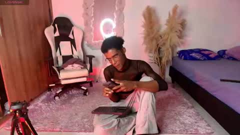 iamandrey_ online show from June 2026 11:07:01 PM