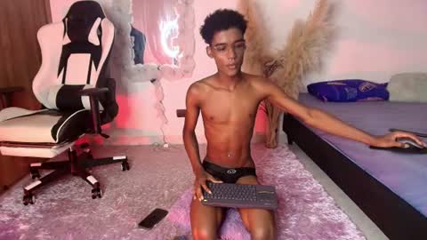 iamandrey_ online show from July 2026 08:04:02 PM