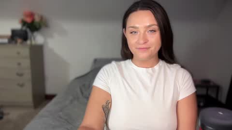 Crystal online show from September 2025 03:08:01 AM