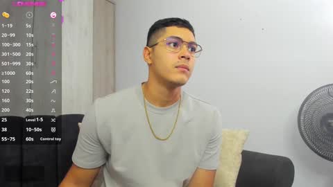 Snapshot of iamdylan777 chatting on December 2024 01:06:01 PM Dylan independent model online show from December 2024 01:06:01 PM