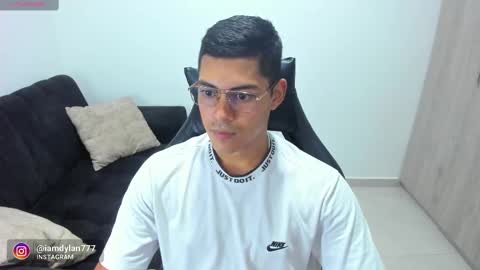 Snapshot of iamdylan777 chatting on February 2025 03:46:02 AM Dylan independent model online show from February 2025 03:46:02 AM