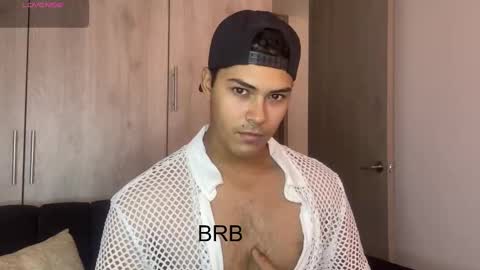 Snapshot of iamdylan777 chatting on February 2025 03:32:01 AM Dylan independent model online show from February 2025 03:32:01 AM