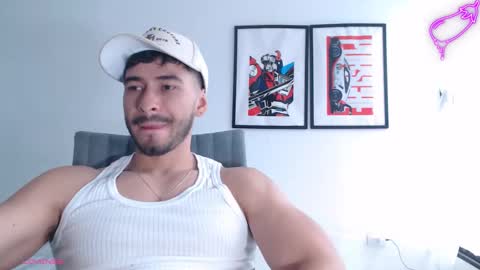  INDEPENDENT MODEL online show from November 2025 02:05:02 PM