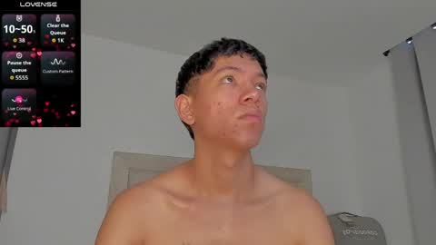 Juliiiiian online show from April 2026 11:23:02 AM