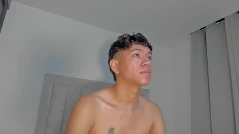Juliiiiian online show from April 2026 11:25:02 AM