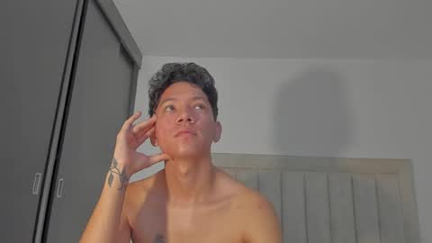 Juliiiiian online show from May 2026 11:39:01 AM