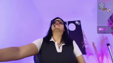 IM LOLA  online show from October 2025 10:11:01 PM