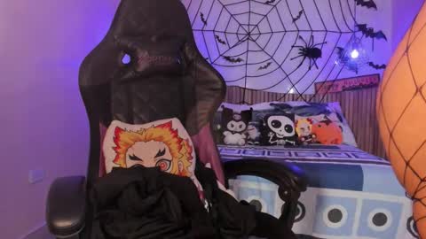 Nayuta online show from October 2025 07:49:01 PM