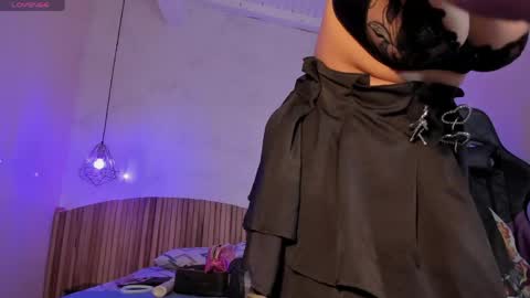 Nayuta online show from June 2026 07:03:02 PM