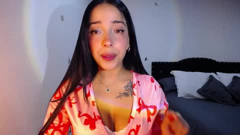 Camila online show from September 2025 03:50:01 AM