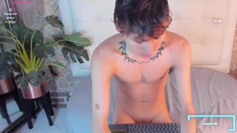 Snapshot of iamthiagox chatting on January 2025 06:31:02 AM Thiago online show from January 2025 06:31:02 AM