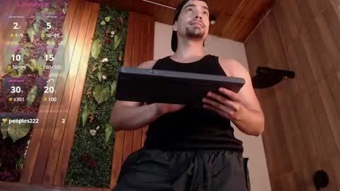 Snapshot of ian_davis chatting on February 2025 12:21:02 AM Ian Davis online show from February 2025 12:21:02 AM