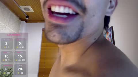 Snapshot of ian_davis chatting on March 2025 08:11:02 PM Ian Davis online show from March 2025 08:11:02 PM