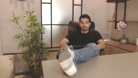 Snapshot of ian_davis chatting on March 2025 11:07:01 PM Ian Davis online show from March 2025 11:07:01 PM