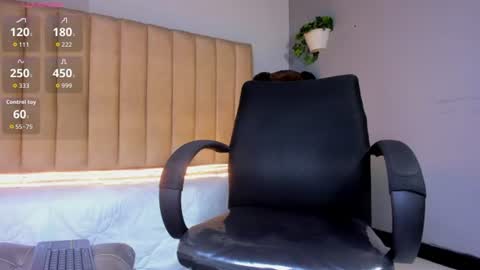 Iam online show from July 2026 09:23:02 PM
