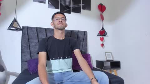 Ian Thompson online show from October 2025 12:56:02 PM