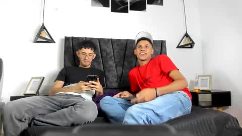 Ian Thompson online show from November 2025 02:10:01 AM