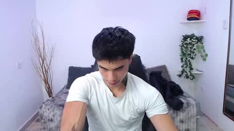 Snapshot of ian_west chatting on February 2026 11:58:02 AM Ian online show from February 2026 11:58:02 AM