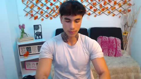 Ian  online show from May 2026 04:49:02 PM