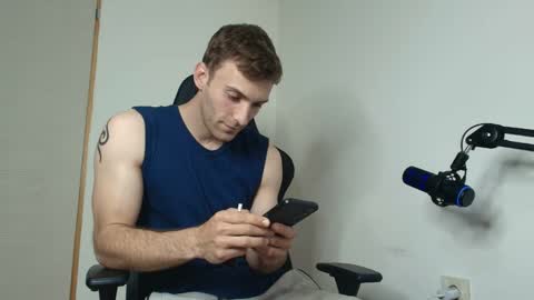Snapshot of ianandersson27 chatting on May 2026 06:30:01 AM Ian Andersson online show from May 2026 06:30:01 AM