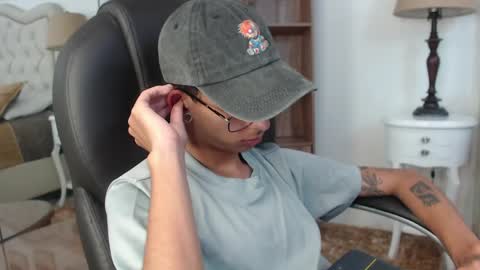 ibratxandy online show from April 2026 08:44:01 PM