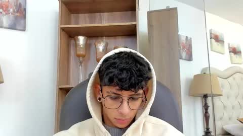 ibratxandy online show from May 2026 12:00:02 PM