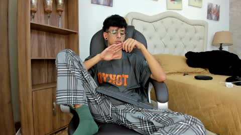 ibratxandy online show from May 2026 06:59:01 PM