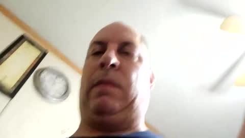 ice1001 online show from November 2025 02:10:02 AM