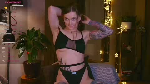 Milena online show from June 2026 10:27:02 PM