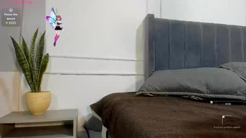 Snapshot of ice_princess__ chatting on September 2025 01:10:01 PM Crystall online show from September 2025 01:10:01 PM