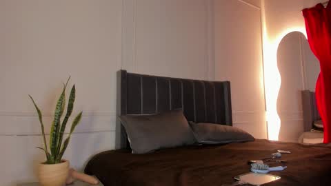 Snapshot of ice_princess__ chatting on September 2025 06:39:01 AM Crystall online show from September 2025 06:39:01 AM