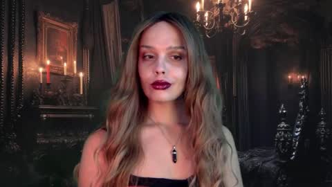 Nina online show from September 2025 08:03:01 PM